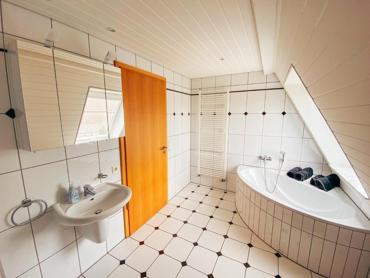 Rheinloft 3 - Grosse Giebelwohnung Mit Dachterrassen An Der Rheinpromenade Emmerich Bagian luar foto