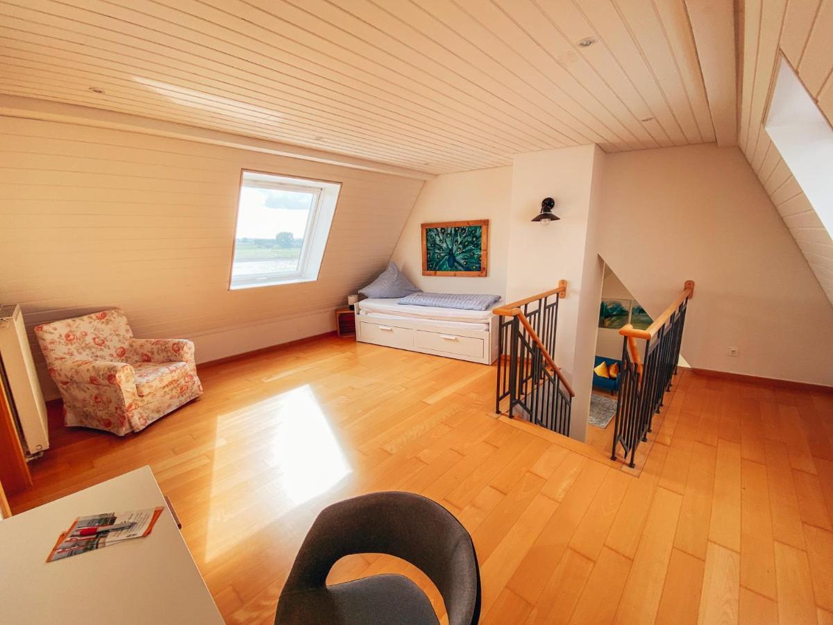 Rheinloft 3 - Grosse Giebelwohnung Mit Dachterrassen An Der Rheinpromenade Emmerich Bagian luar foto