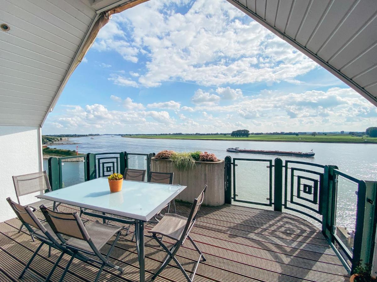 Rheinloft 3 - Grosse Giebelwohnung Mit Dachterrassen An Der Rheinpromenade Emmerich Bagian luar foto